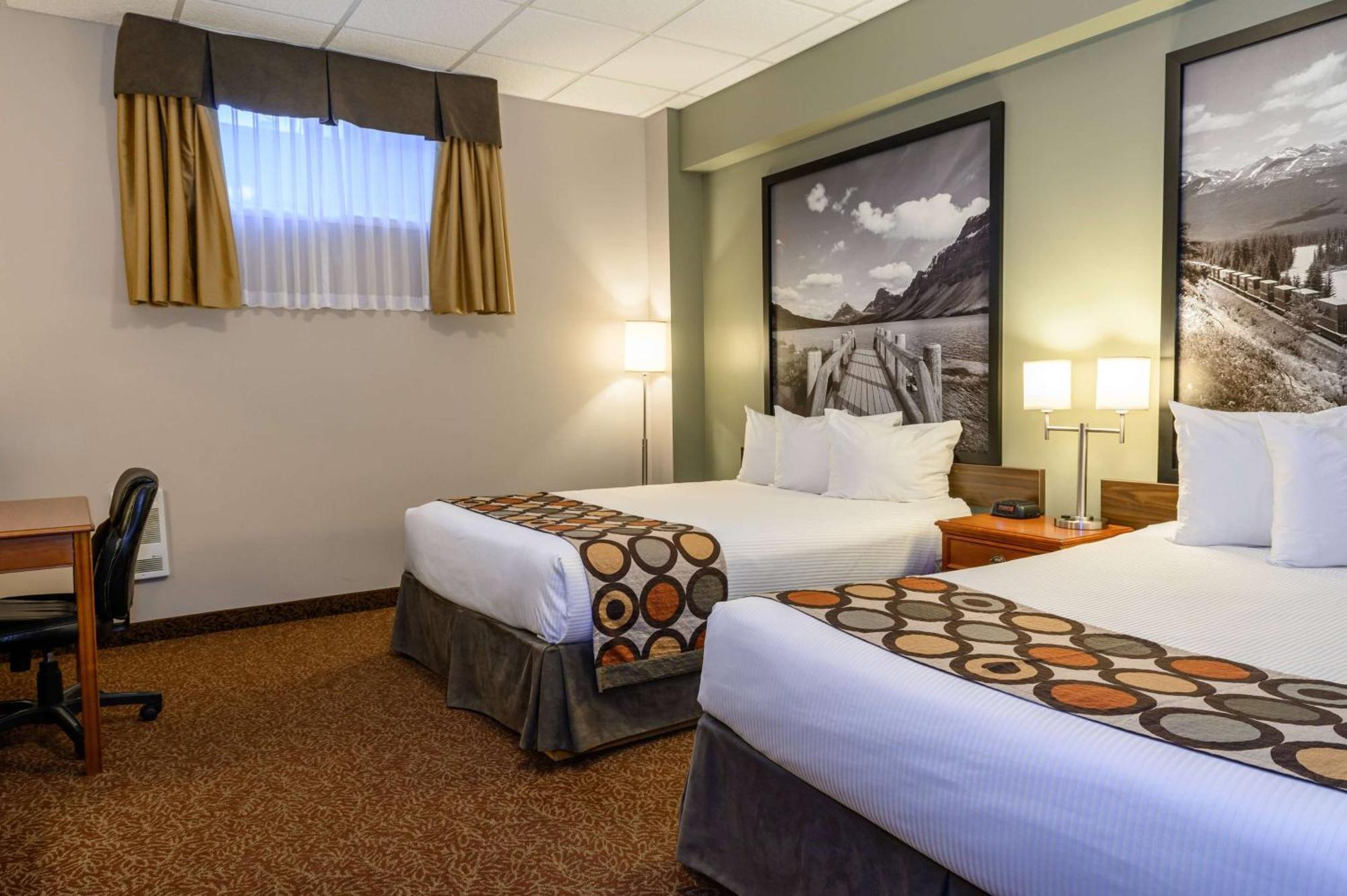 Hotel Super 8 By Wyndham Cochrane Extérieur photo