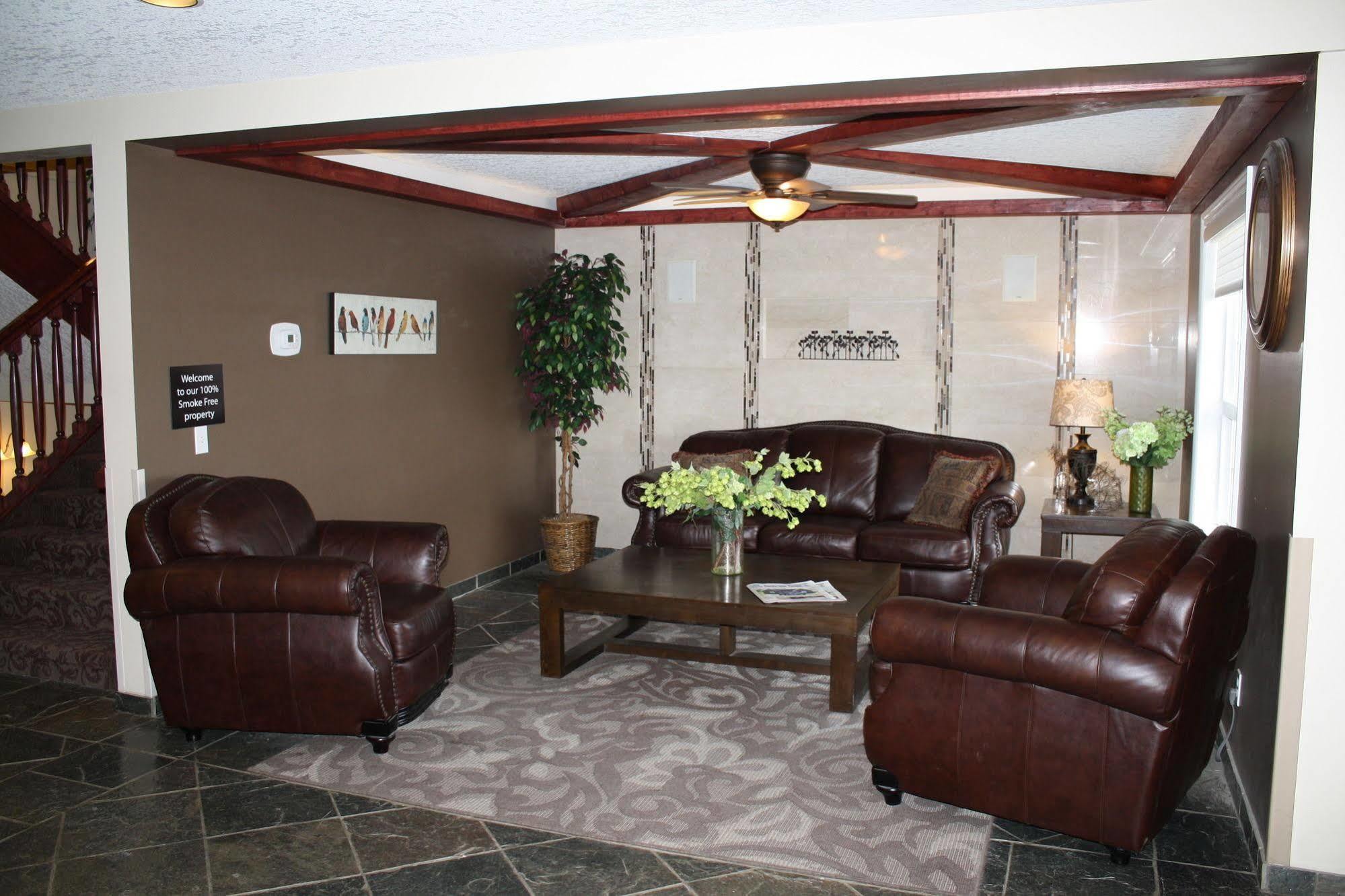 Hotel Super 8 By Wyndham Cochrane Extérieur photo